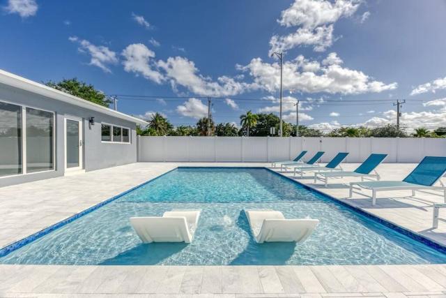 Sunshine Manors 2025-B