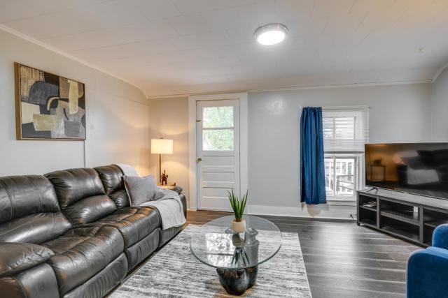 Pet-Friendly Auburn Apartment w/ Balcony!