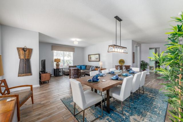 La Vista Lakeview Condo