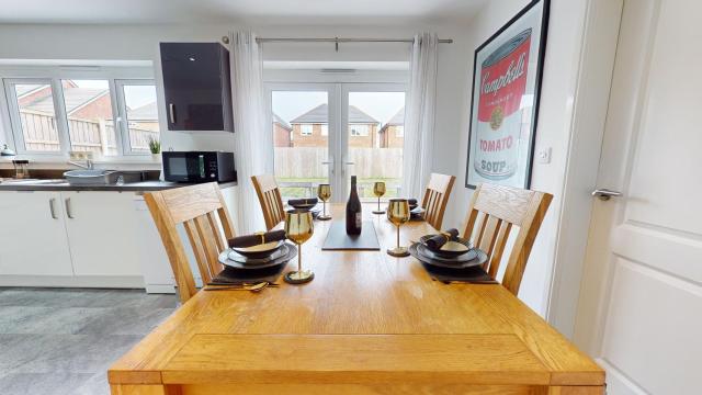 Rare find - new build 3 bedroom house near Cheshire Oaks