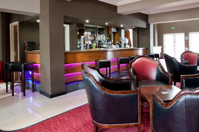 Riverside Hotel