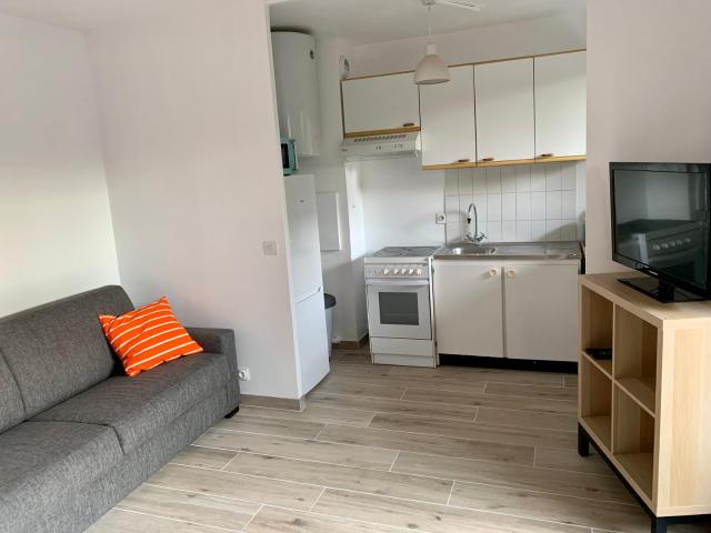 Studio indépendant + jardin