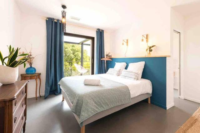 La Coursive, belle maison tout confort avec piscine