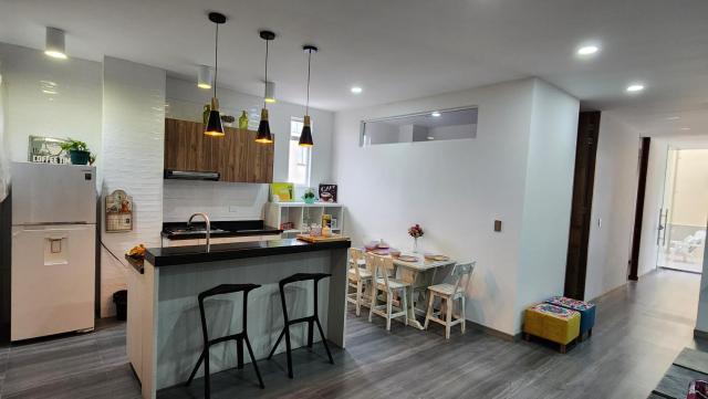 Muy cerca del aeropuerto apartamento Nuevo Familiar Lindo y acogedor