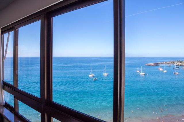 100 m2 Penthouse on the beach.