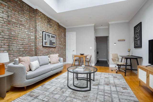 West Village 1br w in-unit wd nr shops NYC-1230