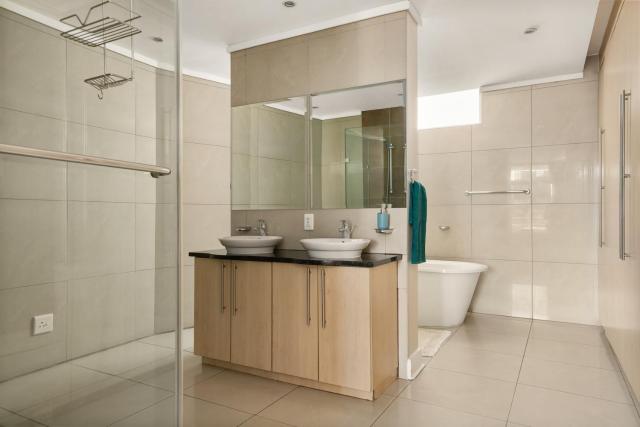 Hydro Park Residences in Sandton WITH GENERATOR