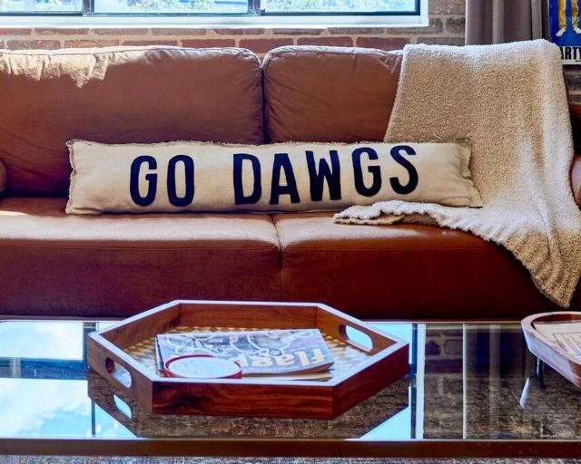 UGA Penthouse Downtown Athens Walk To Stadium