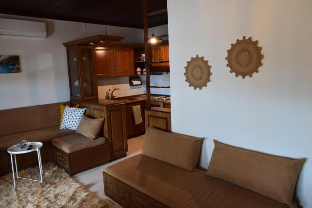 Alisaxni Seaside Studio