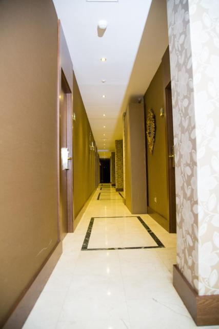 Hotel Confort BRASEROS