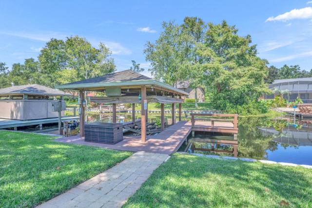 Best of Both Worlds Lakehouse