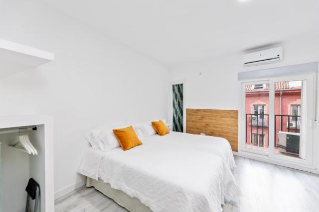 Los Apartamentos Jacinto Benavente Centro Madrid