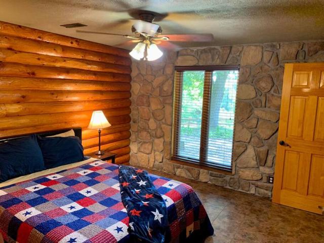 Buffalo River Lodge (Yellville)- Lower Level