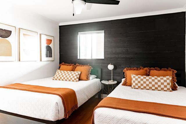 WALK to Downtown Broadway with Pool, Parking and Patio
