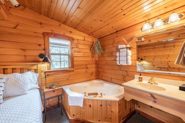 Olive Leaf Cabin