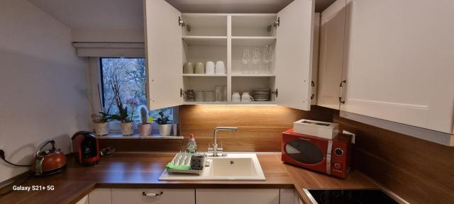 7-24 Self-Check-In - 120qm - 5 rooms - 2 bathrooms - kitchen - free parking - Yihapartment