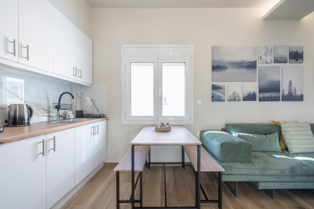 Attiki Metro Top Floor By Greece Apartments
