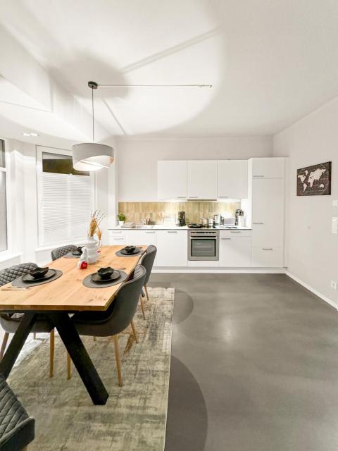Modern living: Hamburg & Baltic Sea within 30 min