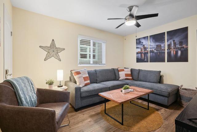 Beach Perfection - Ocean Views, Parking, Pet Friendly & Steps2Sand