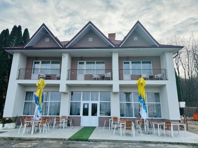 Guest House Zoreni