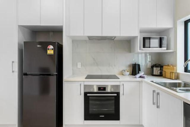 Urban Pulse Townhouse with parking