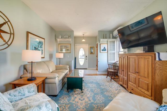 Scituate Vacation Rental - Walk to the Beach!