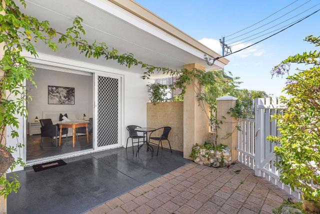 Walk to Freo Cozy Studio Stay