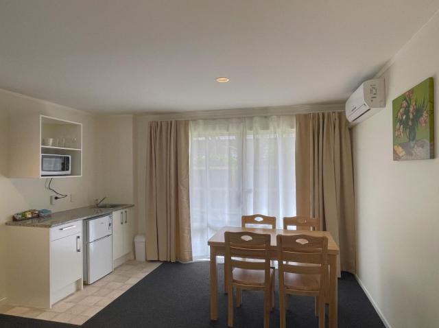 Royal Park Lodge