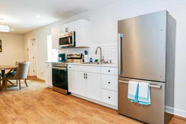 Farm Lodge with Beautiful Open Floor Plan