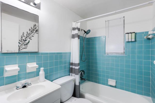 Furnished 1BR Apt in Miami with Parking