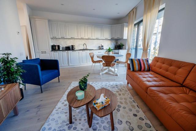 The Corner Luxe Apartment