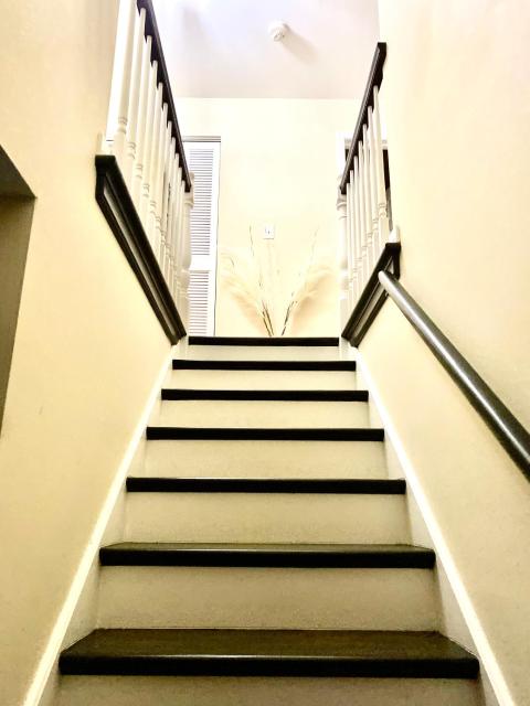 B5 A private room in Naperville downtown with desk and Wi-Fi near everything