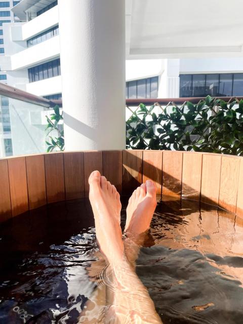 Luxury Apartment - Parking - Hot Tub - Stunning Views