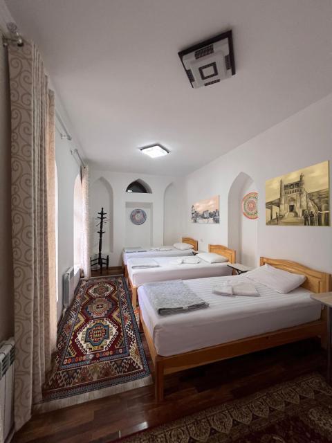 Rumi Hotel & Hostel
