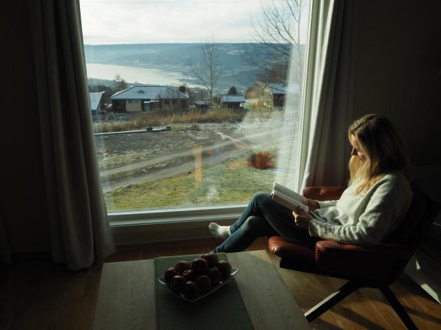 Cabin with great view close to town and ski area