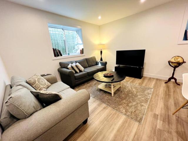 Grand Boulevard Basement Suite