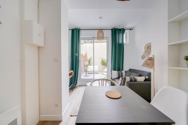 Beautiful apartment in Chartrons with terrace