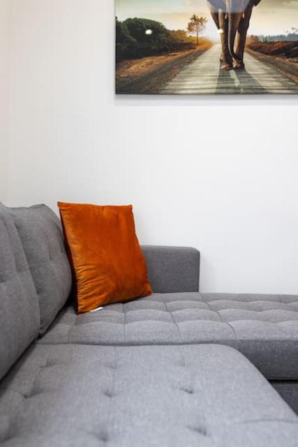 Flatzy - Modern 3 Bedroom Home in City Centre