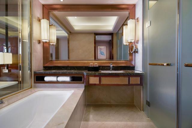 Sheraton Grand Zhengzhou Hotel