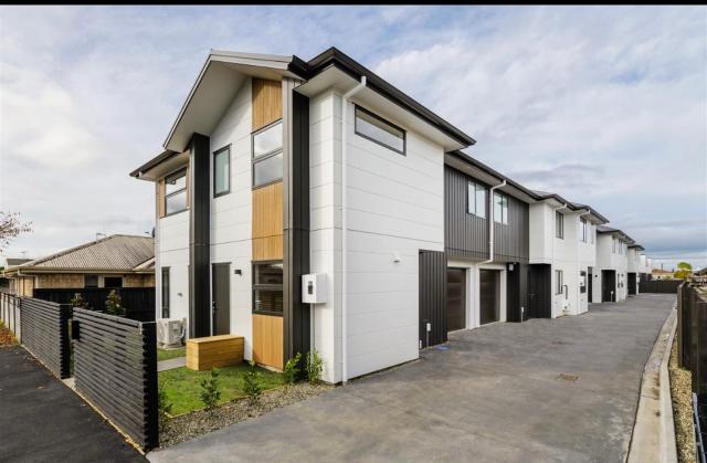 Hamilton New Town House