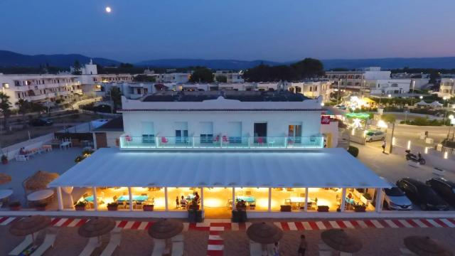 Albergo Diomedee Rooms on the Beach