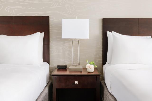 Crowne Plaza Phoenix Airport - PHX by IHG