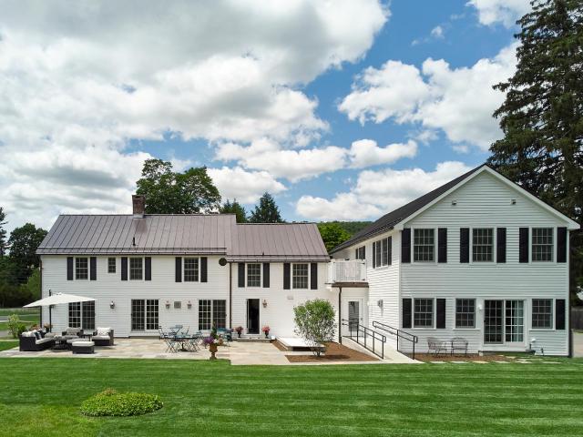 The Kent Collection - The Firefly Inn