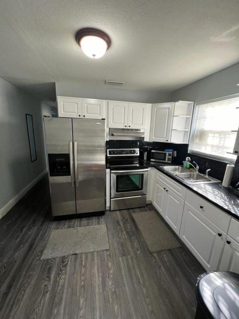“La Casita” Beautiful home in the heart of Miami !