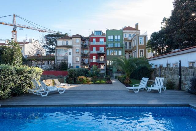 Exotic Flat with Shared Pool & Garden