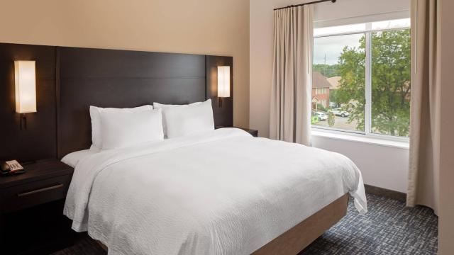 Residence Inn by Marriott Detroit Farmington Hills