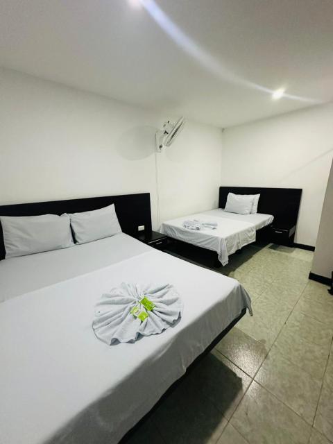 Hotel alferez del llano