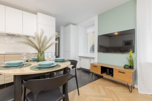 Aleja SolidarnoÅci Modern & Cozy Apartment Downtown Warsaw by Noclegi Renters