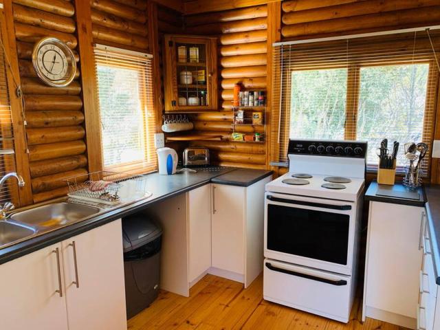 Nougat Cabin