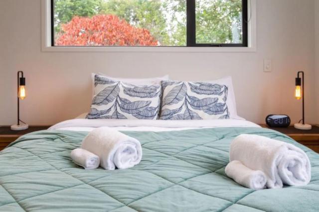 Central City-Urban Oasis 1 bed 1 bath w/sofa bed